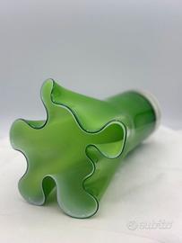 Vaso in vetro di murano verde