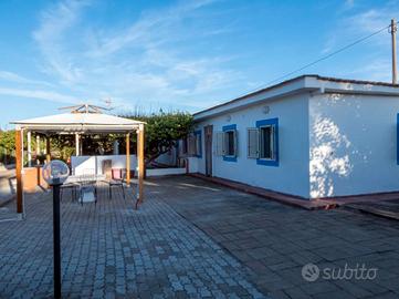 Villetta con giardino