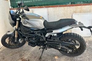 Benelli Leoncino 800 Trial