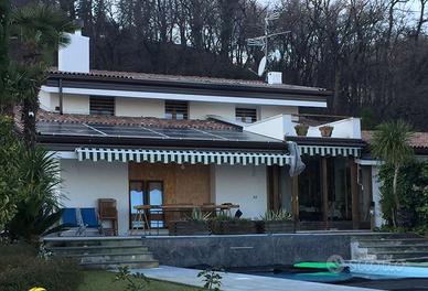 Villa a Padenghe sul Garda (BS)