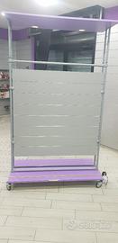 CARRELLO CON PANNELLI DOGATI PER VETRINA