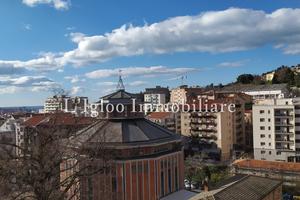Adiacenze Università LUMINOSO e con VISTA APERTA