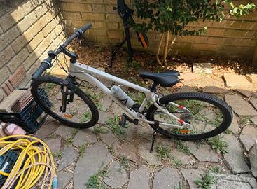Bicicletta Mountain Bike EXPL