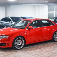 Audi A4 RS 4 4.2 V8 quattro