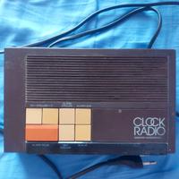 Radio sveglia vintage Universum anni 80