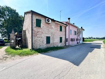 Villa di 148 m² con più di 5 locali e box auto dop