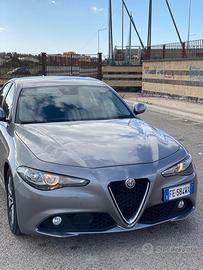 Alfa Romeo Giulia 2.2 150 cv turbodiesel