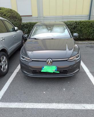 Volkswagen Golf e-TSI