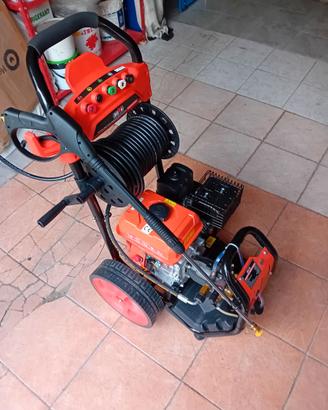 Moto  Pulitrice Motorizzata  A  ( Benzina )