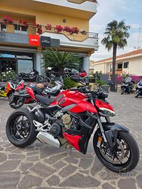 Ducati Streetfighter V4