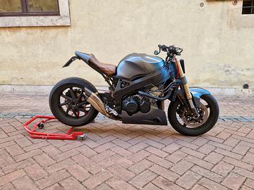 Honda CBR 900 RR Cafe Racer a carburatori