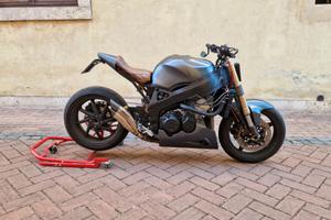 Honda CBR 900 RR Cafe Racer a carburatori