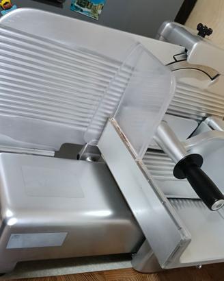 Affettatrice industriale professionale