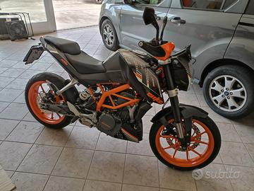 KTM 390 duke