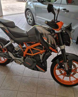 KTM 390 duke