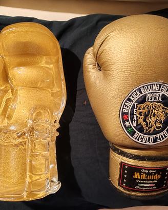 guanto da boxe in vetro 