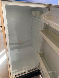 Frigo ad incasso Indesit
