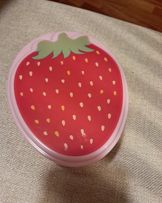 Portamerenda a forma di fragola 