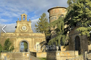 Casale con parco tra roma ed orvieto