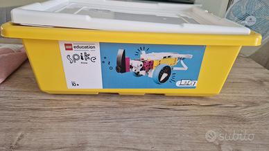 Lego education spike prime 