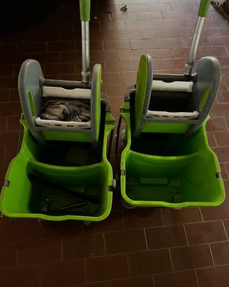 N. 2 carrelli  pulizie professionali