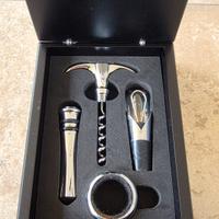 Set accessori vino in cofanetto in legno nero