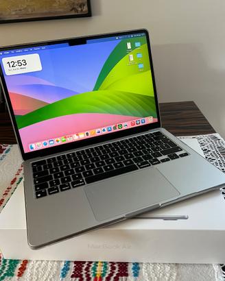 MacBook Air m2 2022