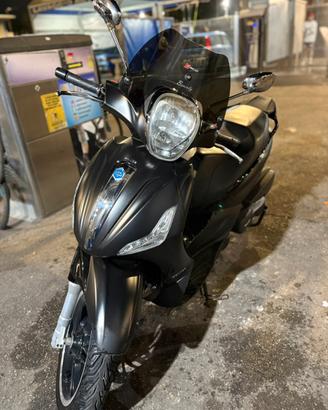 Piaggio Beverly 350 Police