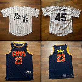 Set maglie t-shirt Lebron James e Jordan