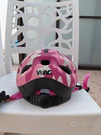 bicicletta bimba con casco