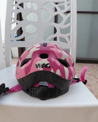 bicicletta bimba con casco