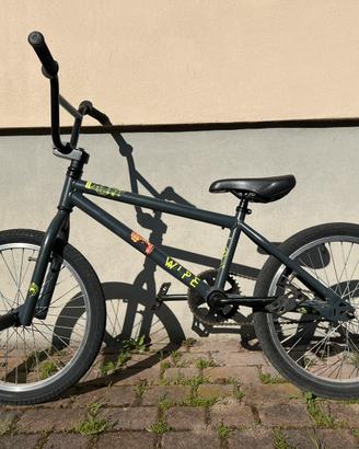 Bmx wipe decathlon b-twin