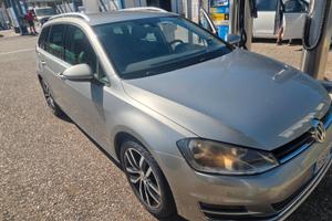 Golf variant VII 2.0 tdi DSG 2015