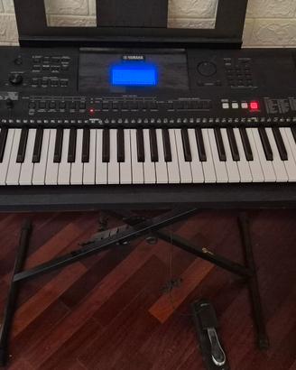 Tastiera Yamaha Psr-EW400