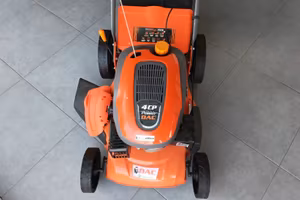 macchinetta tosaerba RURIS 120 XLS
