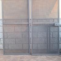 2 porte con zanzariera verniciate