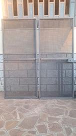 2 porte con zanzariera verniciate