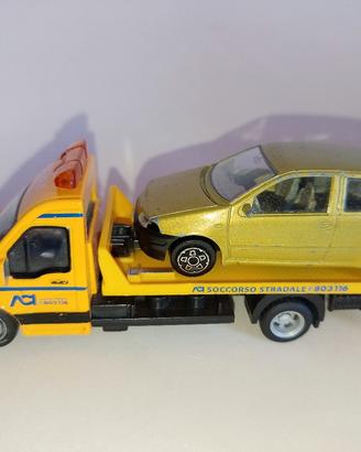 Lotto Burago Fiat Punto + Iveco Daily Aci 