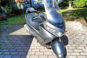 Suzuki Burgman 200 - 2011