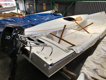 Batela in legno con motore - BRIONI