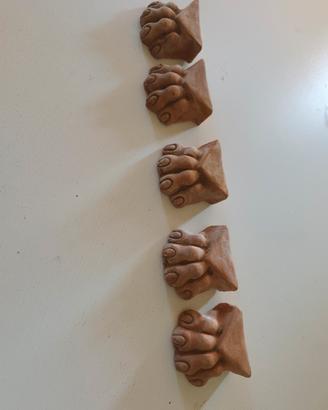 5 piedini di terracotta