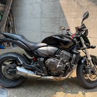 Honda hornet 600 2010