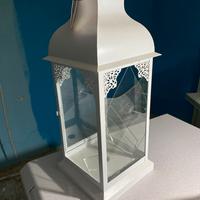 Lanterne con vetro rotto