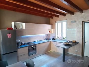 PRIVATO VENDE: Casa con Inverter Ariel, 4 Ba