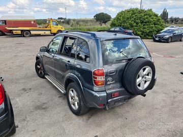 TOYOTA RAV 4 2 A2 2.0 D-4D 4WD 116CV ricambi