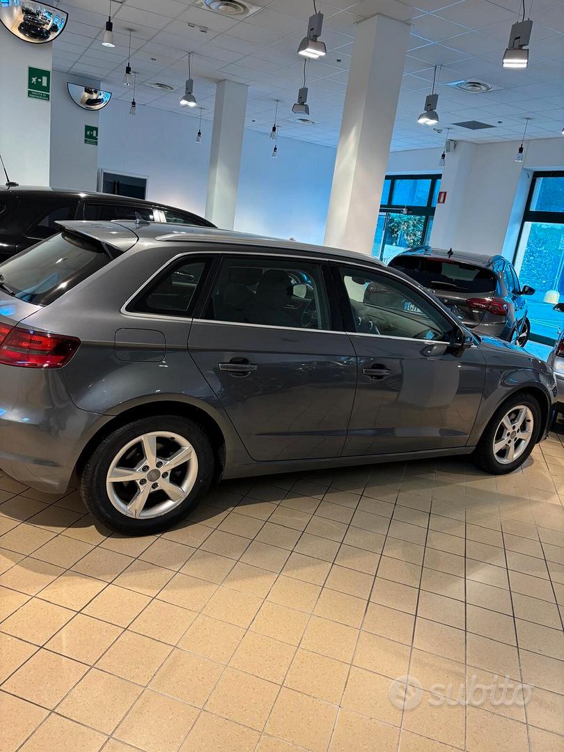 Audi A3 2016 photo 2
