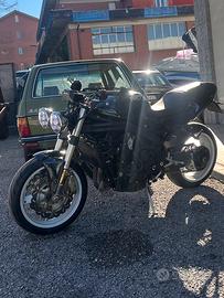 Triumph 955i tenuta da amatore 27000 km perfetta