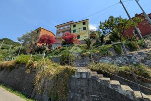 3 LOCALI A SESTRI LEVANTE