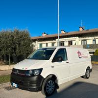 Volkswagen Transporter T6 passo lungo