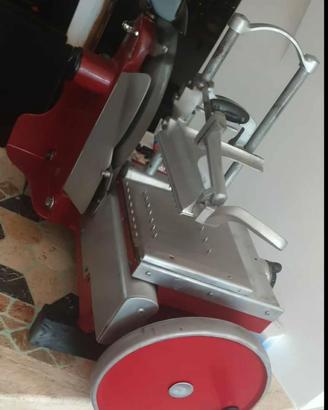 affettatrice a volano antica fine anni 40